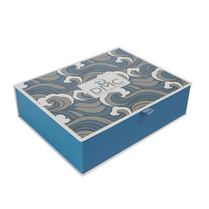 Cajas de cartón corrugado para envíos con logotipo personalizado, acabado de lujo, para camisetas y prendas de vestir. - Product Image 2
