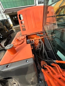 95% nouvelle pelle Hitachi ZX60QC, idéale pour le chargement de matériaux légers et la construction de chemins de jardin - Product Image 5