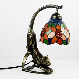Lámpara de Noche Moderna LongHuiJing con Domo de Vidrio Teñido, 6 Pulgadas, AC E14 LED, Base de Hierro, Multicolor, para Sala de Estar - Product Image 3