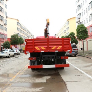 Çin DAYUN 4x2 monte vinç kamyon ağırlık kaldırma için 6 Ton 8 Ton teleskopik bomlu vinç kamyon - Product Image 6