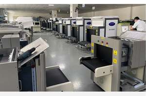 Apparecchiature Scanner per bagagli a raggi X a doppia vista per il trasporto merci e l'ispezione del bagaglio a mano - Product Image 4