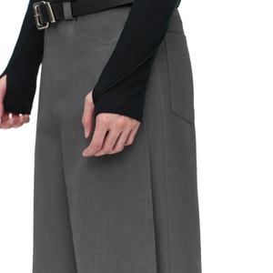 กางเกงขายส่งแฟชั่นลำลองทรงโอเวอร์ไซส์สำหรับผู้ชาย ทรงหลวม ตะเข็บข้างแบบจีบ ดีไซน์แบบมีบานพับ กางเกงจีบผู้ชาย - Product Image 6