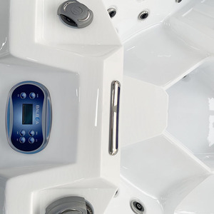 Vasca idromassaggio spa all'aperto per 5 persone con sistema musicale integrato Swim Spa, piscina termale con idromassaggio in a - Product Image 6