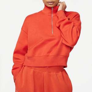 Sudadera de gran tamaño con logotipo personalizado, sudadera al por mayor, jersey liso naranja con hombros caídos, sudadera de talla grande con media cremallera recortada de lana para mujer - Product Image 5