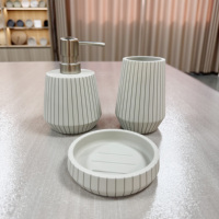 Luxe écologique moderne béton cinq pièces ensemble d'accessoires de salle de bain distributeur de savon porte-savon brosse de toilette boîte en coton hôtels