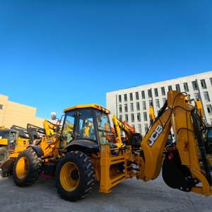 รถแบคโฮล JCB 4CX ใหม่ คุณภาพสูง ห้องโดยสารสะดวกสบาย อุปกรณ์อเนกประสงค์ เครื่องยนต์ดีเซลแท้ ประหยัดน้ำมัน มีสินค้าในสต็อก - Product Image 1