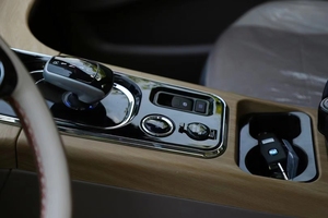 Venta de Fábrica de Mini Autos a Precio Cooperativo, Auto Eléctrico de 4 Ruedas, 3500w 5000w AC, Ruedas de Aluminio de 14 Pulgadas, Vehículo de Nueva Energía para Adultos - Product Image 4