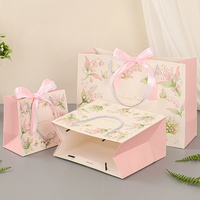 Sac en papier de luxe écologique imprimé floral Muguet pour douche nuptiale, Saint-Valentin et bougies