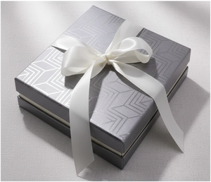 Boîte à chocolat de luxe sur mesure haut de gamme en gros, emballage alimentaire de qualité alimentaire, boîte cadeau saisonnière avec <span class=keywords><strong>ruban</strong></span> - Product Image 1