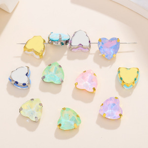 Adornos de cristal con forma de corazón, con cuatro puntas, tipo diamante de imitación, con reverso plano, para bricolaje, accesorios de joyería, para decoración de uñas y prendas de vestir. - Product Image 3
