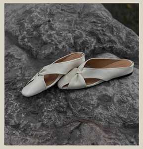 Mules de luxe à bout fermé pour femme, sandales compensées à plateforme rehaussante, design de niche, pour l'extérieur - Product Image 3