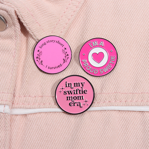 Tự hào swiftie men pins dài câu chuyện ngắn Tôi Sống sót âm nhạc Trâm ve áo phù hiệu ca sĩ bài hát lời bài hát trang sức quà tặng cho người hâm mộ bạn bè - Product Image 3