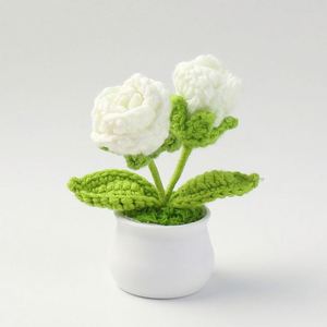 Mini fleurs tricotées en pot, roses au crochet faites à la main à double tête pour Noël, la Saint-Valentin, la remise des diplômes - Product Image 6