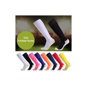 Нескользящие длинные силиконовые футбольные носки - Product Image 1