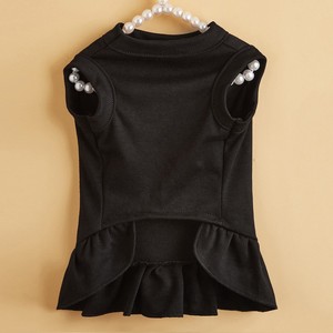 ชุดเดรสผ้าฝ้ายนุ่มสำหรับสัตว์เลี้ยง สีพื้น ระบายอากาศได้ดี กระโปรงสุนัข น้ำหนักเบา เสื้อผ้าแมว OEM เสื้อผ้าสัตว์เลี้ยงสำหรับสัตว์ขนาดเล็ก - Product Image 4