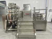 Machine de fabrication de cosmétiques en acier inoxydable, réacteur de mélange pour crème, gel, lotion, homogénéisateur sous vide, mélangeur