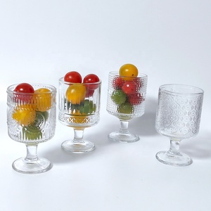 <span class=keywords><strong>Verres</strong></span> <span class=keywords><strong>à</strong></span> vin décoratifs modernes <span class=keywords><strong>à</strong></span> rayures verticales en relief motif tournesol, jolies coupes <span class=keywords><strong>à</strong></span> pied pour mariage, fête, bar - Product Image 1
