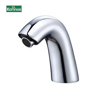 Robinet à poignée unique en laiton chromé à infrarouge sans contact à détecteur de mouvement, sans plomb, anti-corrosion, avec noyau de vanne en céramique, chaud/froid - Product Image 1