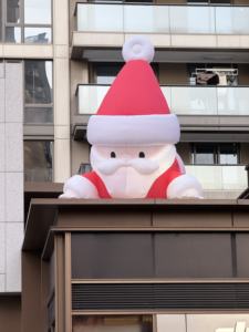 Classico Babbo Natale Gonfiabile Rosso Impermeabile 8-10 Piedi per Decorazioni Natalizie e <span class=keywords><strong>Diffusione</strong></span> della Buona Umorezza Natalizia all'Aperto - Product Image 4