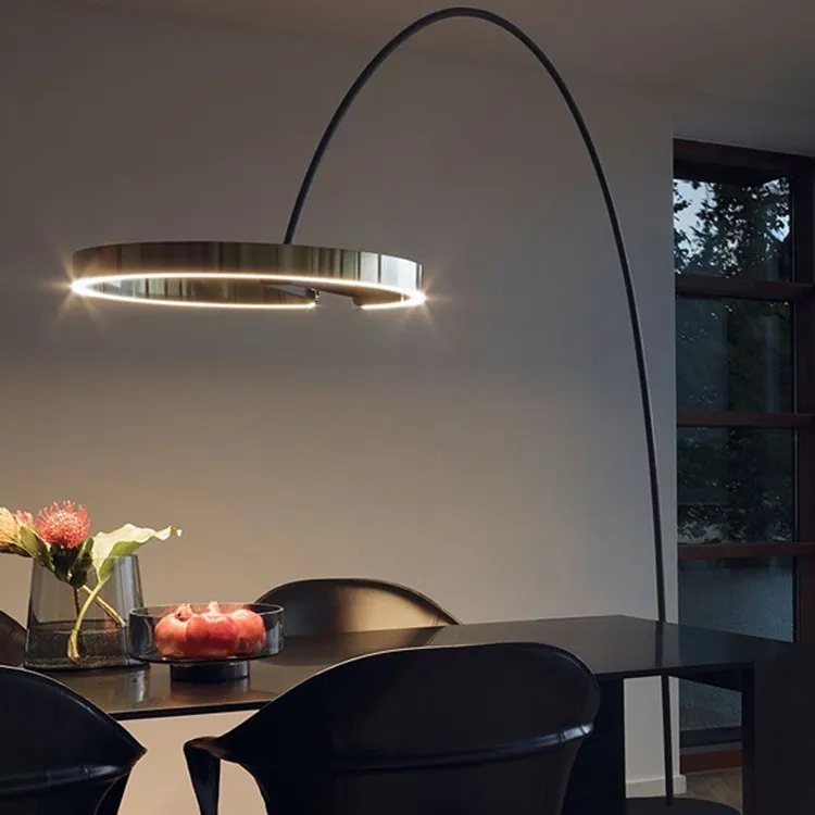 Verstelbare LED-staande vloerlamp voor woonkamer, postmoderne luxe minimalistische bankhoek, vislicht