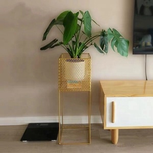 Cesto Sospeso in <span class=keywords><strong>Ferro</strong></span> con Portavaso Rotondo in Metallo, Decorazione in Rattan per Casa, Regalo per le Festività, Portavaso da Interni - Product Image 3