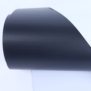 Cuộn Mềm Ép Nóng Bề Mặt Bóng 400Gsm Biểu Ngữ Dán Trước Bằng <span class=keywords><strong>PVC</strong></span> Khổ Lớn Biểu Ngữ Đường Phố Có Lưng Màu Đen - Product Image 5