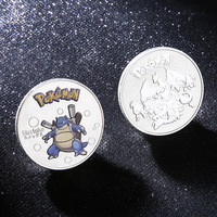 62 Tipos de Monedas Numismáticas Redondas de 4 cm de Pikachu y Eevee de Pokémon, en Oro y Plata Esmaltadas, 1 Unidad por Bolsa de Plástico OPP