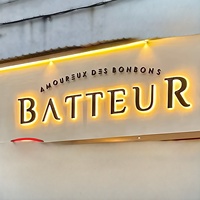 Enseigne lumineuse 3D à LED rétroéclairée, lettres lumineuses, logo, enseigne de magasin en acrylique, signalétique de devanture, enseigne électronique en métal pour entreprise