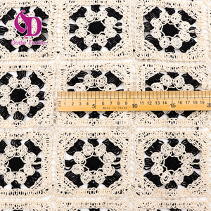 Tissu de broderie <span class=keywords><strong>au</strong></span> <span class=keywords><strong>crochet</strong></span> 100% coton avec fleurs chics et corde pour jupes d'affaires costumes nappe matériel sacs de mariage - Product Image 3