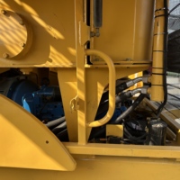 Niveleuse sur pneus Liugong CLG4200 d'occasion, moteur Cummins 175 CV, pompe, 99 % neuve, faible nombre d'heures, modèle 2023, 17500 kg, prête à l'exportation