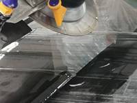 Routeur CNC à quatre axes RBB HQ-3220B pour la découpe de pierre, haute rigidité, possibilité de chanfreinage, puissance 25 kW, haute productivité