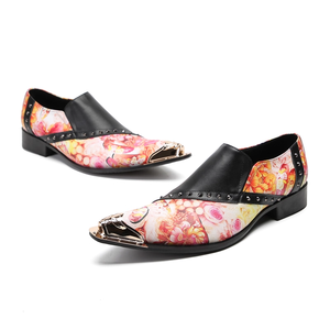 NA929 <span class=keywords><strong>Mocasines</strong></span> para <span class=keywords><strong>Hombre</strong></span> con Estampado Floral y Remaches, de Cuero Negro con Parches Metálicos, Punta en Pico, Sin Cordones, Casuales, Zapatos <span class=keywords><strong>Hombre</strong></span> - Product Image 4