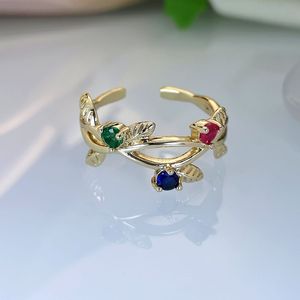 Anello Aperto a Forma di Foglia con Dettagli Colorati, Design Regolabile, Accessori di Moda per Donne - Product Image 6