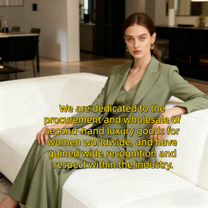 Vente en gros <span class=keywords><strong>de</strong></span> vêtements d'occasion pour dames vêtements d'occasion pour femmes vêtements d'occasion vente <span class=keywords><strong>de</strong></span> vêtements d'occasion importés <span class=keywords><strong>de</strong></span> haute qualité pour femmes - Product Image 3