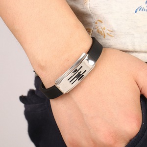 Bracciale Tai Chi Tradizionale in Acciaio Inossidabile con Simboli Yin e Yang, Braccialetto in Silicone, Gioiello Cinese di Alta Qualità - Product Image 5