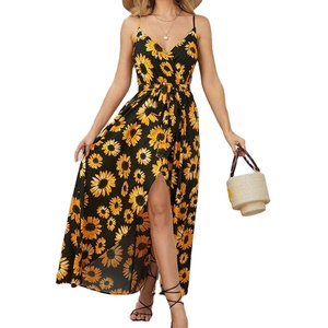 Abito Lungo Estivo Casual da Spiaggia con Stampa Girasole, Scollo a V, Schiena Scoperta, Alta Qualità Personalizzabile - Product Image 1