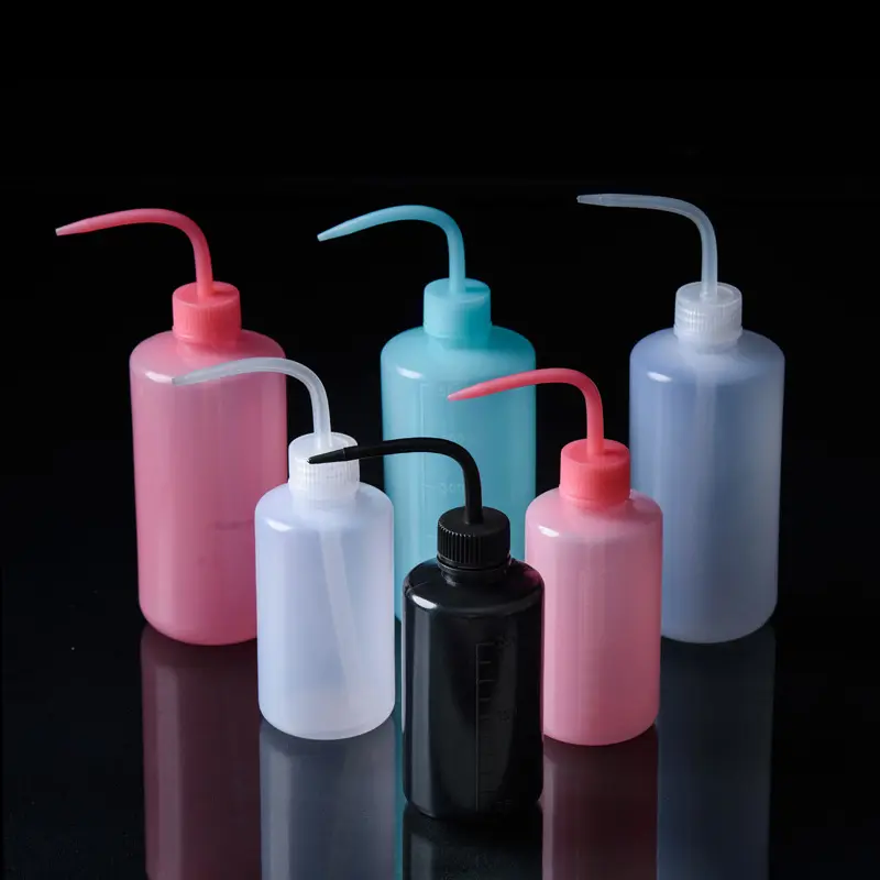 Plastic Squeeze Bottles 250Ml Capacity Wash Bottle Uses In Laboratory Curved Mouth Bottle Plastic Labels Safety Watering Tools