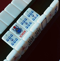 Mahjong de la marque St Claire, collection The Origins, Mahjong américain, 160 tuiles, ton ivoire, acrylique, pour les jeux en intérieur