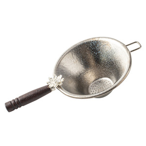 Passoire à thé en titane pur, filtre à thé ultra-fin avec des milliers de trous, accessoire haut de gamme pour la préparation du thé à la maison et au bureau - Product Image 5