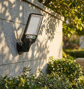 Lámpara de Pared Solar Multifuncional con Sensor de Movimiento de 600 Lúmenes, 60 LED Recargables, Regulable, 6000K, Ángulo de Haz de <span class=keywords><strong>120</strong></span>°, Garantía de 2 Años - Product Image 5