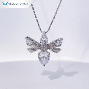 Collar de Plata de Ley 925 con Forma de Mariposa y Circonita en Forma de Pera de Tianyu Gems - Joyería Elegante para Mujer para Aniversario - Product Image 1