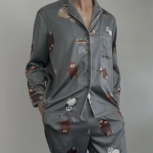 Ensembles de Pyjamas en Soie 100% Biologique de Luxe pour Hommes, Taille Personnalisée, Deux Pièces, Imprimé, Vêtements de Nuit en Soie de Luxe pour Hommes Animaux - Product Image 1