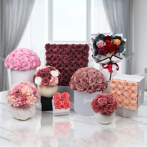Bouquet di Rose Stabilizzate e Preservate per Sempre con Logo Personalizzato in Scatola Rotonda, Quadrata o a Cuore con Vaso in Ceramica di Porcellana - Product Image 1