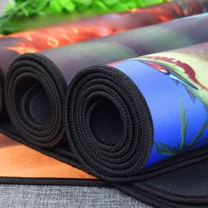 Alfombrilla de Ratón Pequeña Personalizada Azul Oscuro de 6x8 Pulgadas - Alfombrilla Antideslizante e Impermeable para Ratón Inalámbrico, Hogar y Viajes - Product Image 2