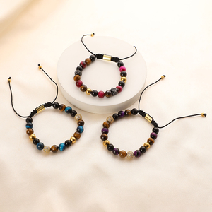 Bracciale Intrecciato a Mano di Alta Qualità con Perline di Strass Incastonate e Pietre Colorate di Occhio di Tigre da 8 mm, Nero Naturale - Product Image 2