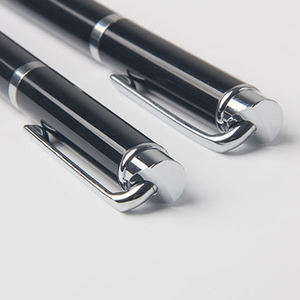 Stylo Bille Classique Promotionnel Fourniture Directe Usine Logo Personnalisé Pointe 1.0mm Encre Noire/Bleue Style Métal Nouveauté Marque - Product Image 2