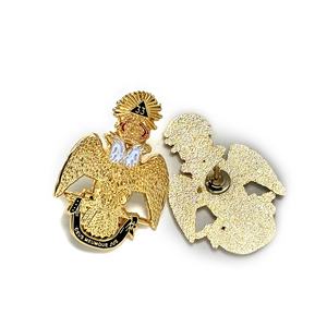 सजावट के लिए फैक्टरी कस्टम राजसोनिक सोने-प्लेटेड ईगल नरम तामचीनी लैपल पिन - Product Image 3