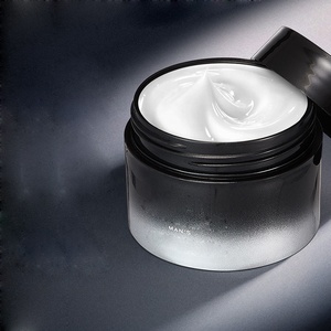 Crème pour le visage pour hommes - Crème hydratante anti-âge avec collagène, acide hyaluronique, acide azélaïque et arbutine - Jour - Product Image 2