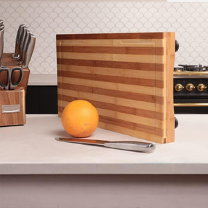 Tagliere Grande in Legno Ecologico con Copertura Regolabile per Piano Cottura, Scanalature per Succhi e Superficie Oleorepellente per Uso Alimentare in Cucina - Product Image 4