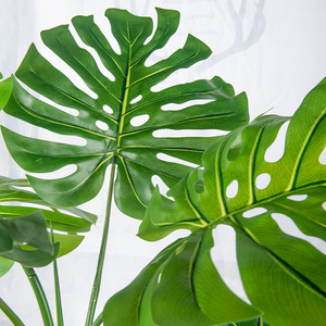 ต้นมอนสเตอร่าปลอมเหมือนจริง ต้นไม้ประดิษฐ์ในกระถาง ใบสวิสชีส ต้นไม้เขตร้อนจำลอง สำหรับตกแต่งห้องนั่งเล่น มุมสำนักงาน - Product Image 2